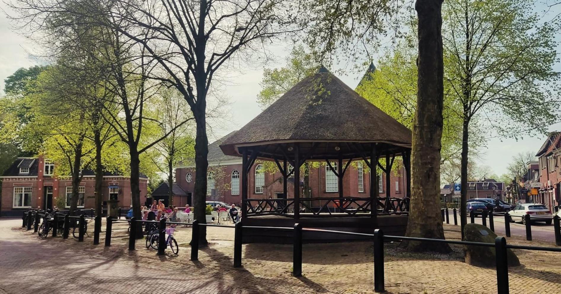 Comfortabele Familie Suite Met 2 Slaapkamers, Speelzolder, Balkon Den Ham Buitenkant foto